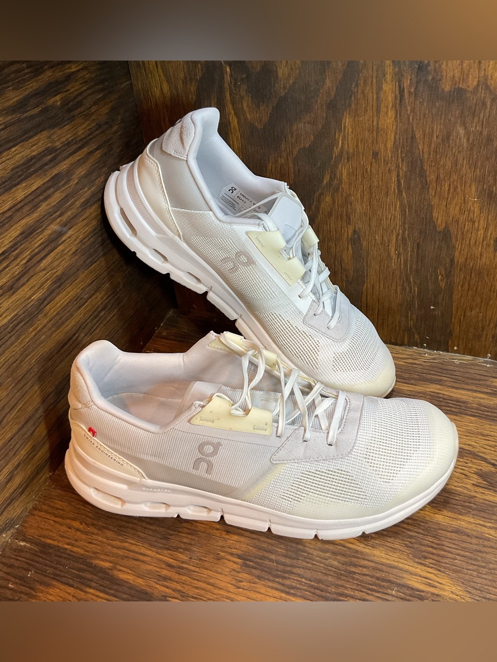 On Cloudrift Shoes Mens - SIZE 9.5 - White Running Athletic Sneakers 87.97708